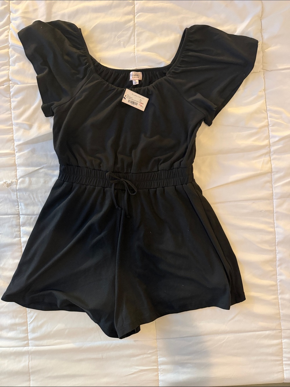 Francesca's Collections Black Short Sleeve Romper